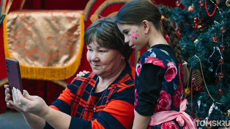 В Томске прошла Елка для детей из приемных и замещающих семей