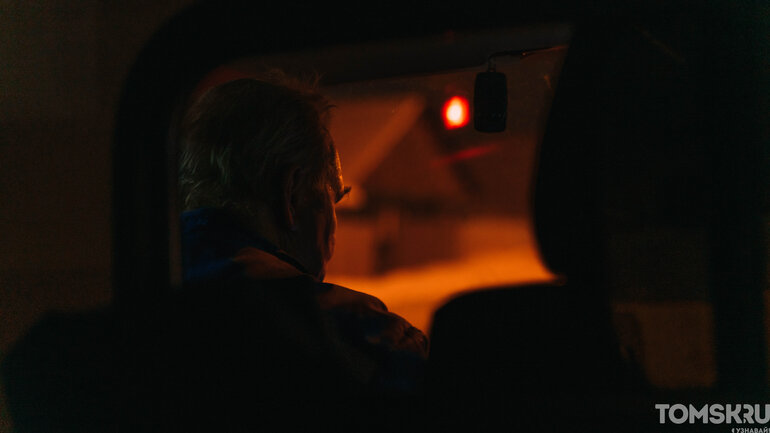 Кто скоро помог, тот дважды помог: томский журналист на себе испытал, каково работать на «скорой помощи»