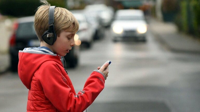 Детская цифровая безопасность: как защитить ребенка от мошенников в сети