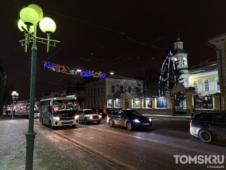 Фоторепортаж: в Томске стартовал новогодний сезон