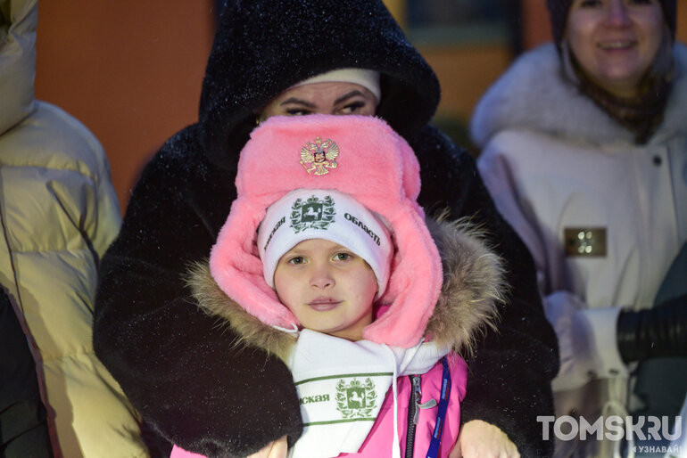 Томские школьники вернулись с главной елки страны в Кремлевском дворце