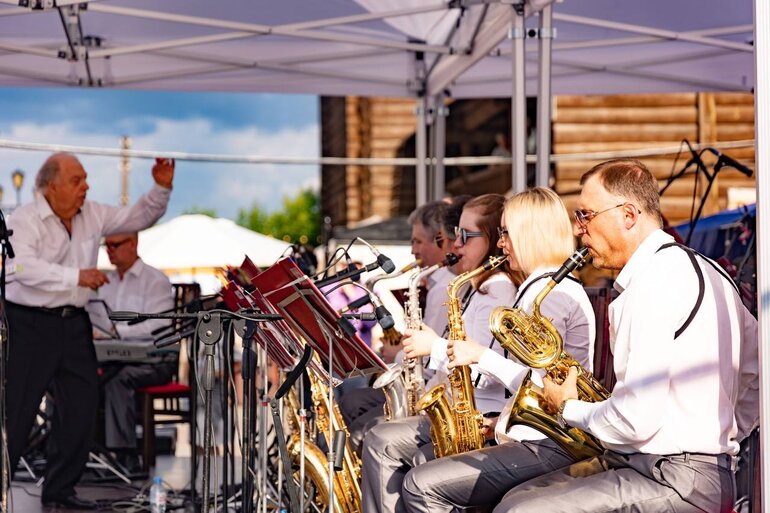 Новые спектакли, отмена супермурала и концерт в Ватикане: культурные итоги года от Tomsk.ru