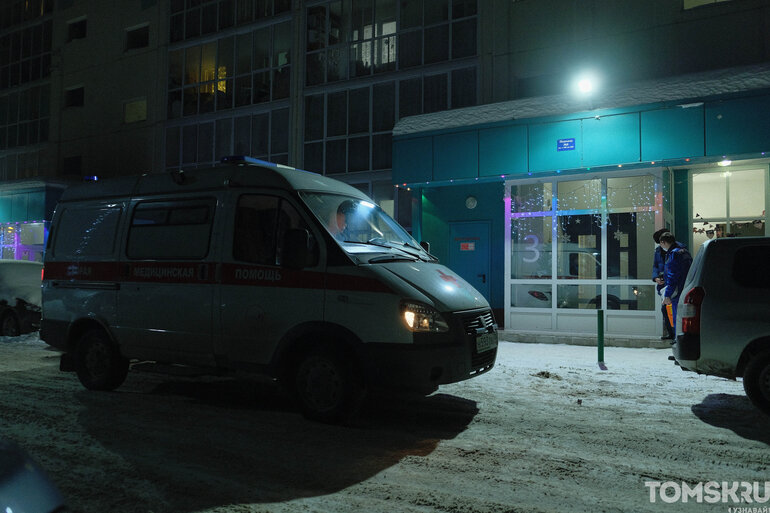 Пока город праздновал: томский журналист провел новогоднюю ночь на скорой помощи