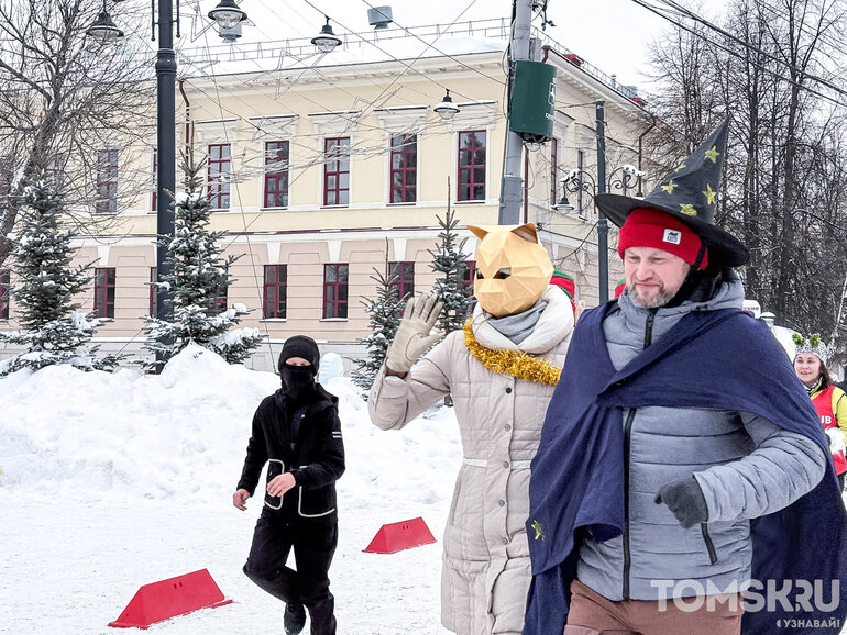 Больше 1000 человек пробежали 2026 метров по центру Томска