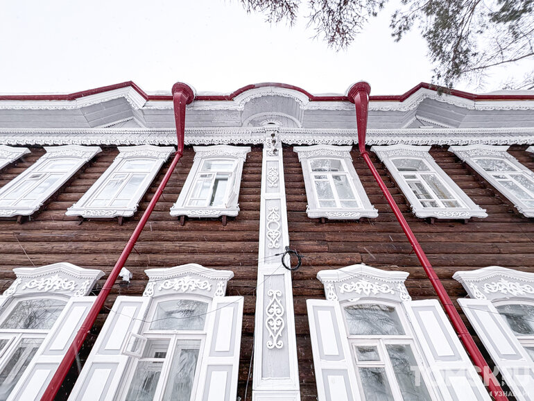 В Томске исторический «Дом с фонарем» спасут от падения со склона за 6,6 млн рублей