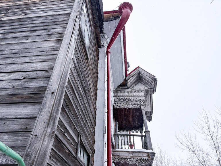 В Томске исторический «Дом с фонарем» спасут от падения со склона за 6,6 млн рублей