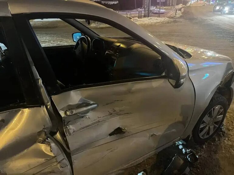 Женщина пострадала в ДТП со скорой в Томске