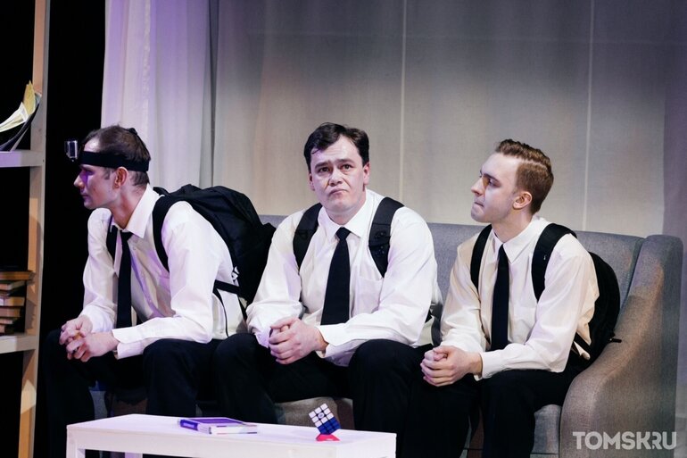 «Сережа очень тупой» или «Записки сумасшедшего»: театральная афиша Томска