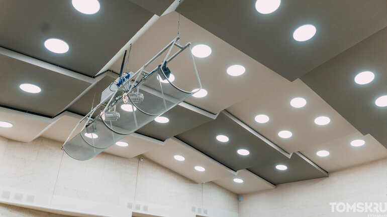 В Томске завершился ремонт зала Дворца творчества детей и молодежи