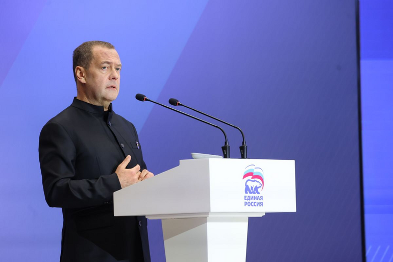 «Единая Россия» помогла направить в развитие промышленности более 300 миллиардов рублей инвестиций