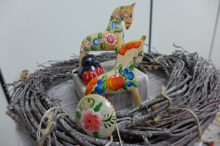 «Кедровая мастерская»: томские пенсионеры смогут обучиться сибирскому ремеслу