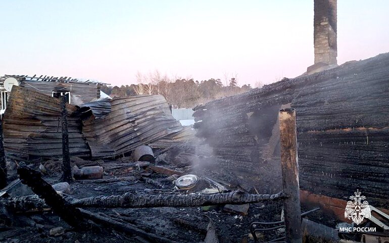 В Томском районе 100-летняя женщина не успела эвакуироваться из горящего дома