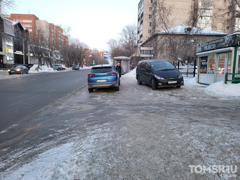 Мастера томской парковки: заблокированные «зебры» или перекрытые остановки