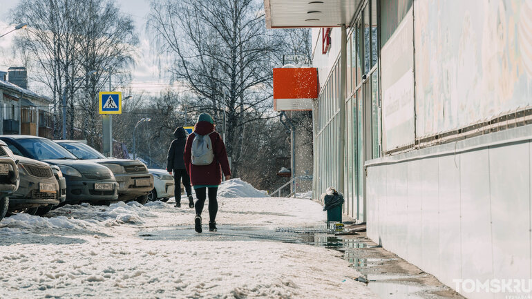 Лужи, слякоть и каша: как Томск переживает оттепель