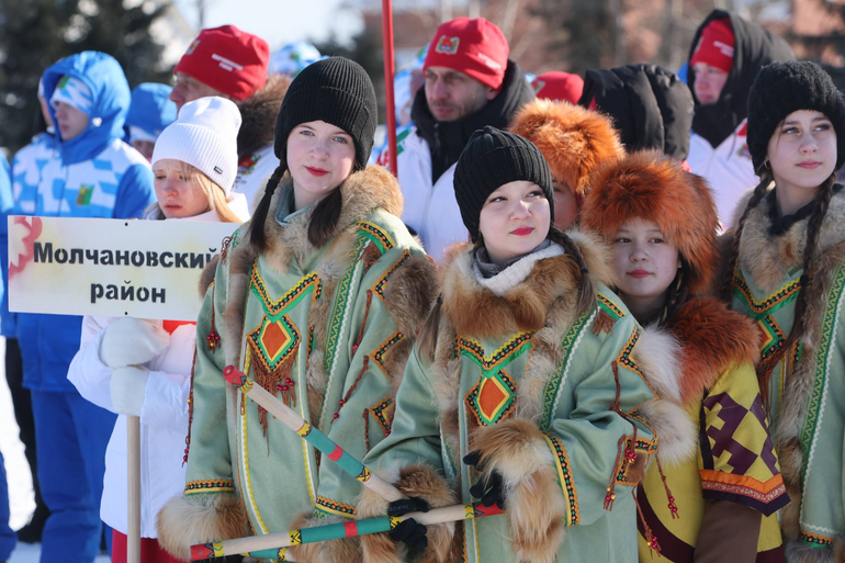 Владимир Мазур открыл 40-е зимние сельские спортивные игры в Парабели