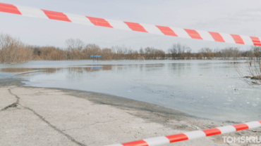 Власти: Ушайка продолжает разливаться, ледоход на Оби преодолел 35 километров за сутки