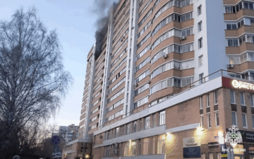 Огнеборцы спасли мужчину при пожаре в многоэтажке на Ленской в Томске
