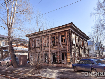 Инвестор поднял сруб дома усадьбы мещан Федоровых на Советской, 36 в Томске