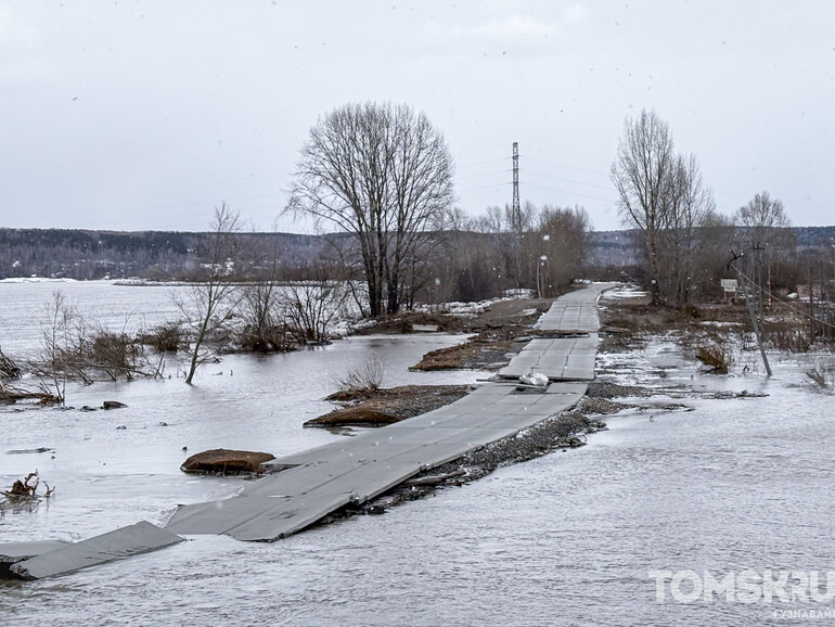 Как в 2024-м? Дамбу под Коммунальным мостом затопило в Томске (фото)