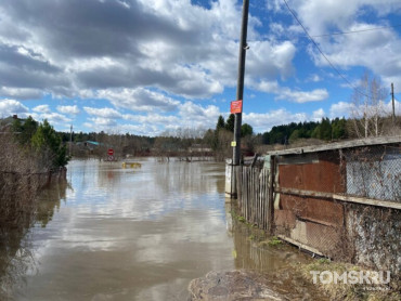 Уровень воды в Томи и Ушайке продолжает расти — перекрыты несколько дорог