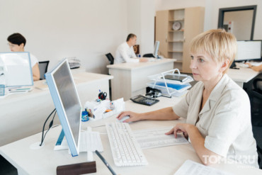 Томичи смогут записаться на диспансеризацию в мессенджере Max