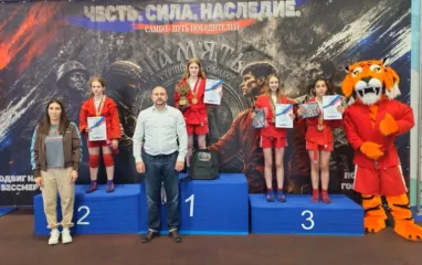 Томские спортсмены заняли призовые места на турнире по самбо
