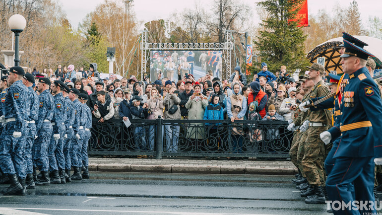 День Победы в Томске: парад, Бессмертный полк и атмосфера праздника