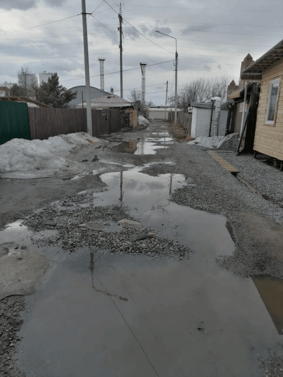 «Дороги полностью разбиты»: мэрия Томска ответила жителям Бакинского и Пролетарского