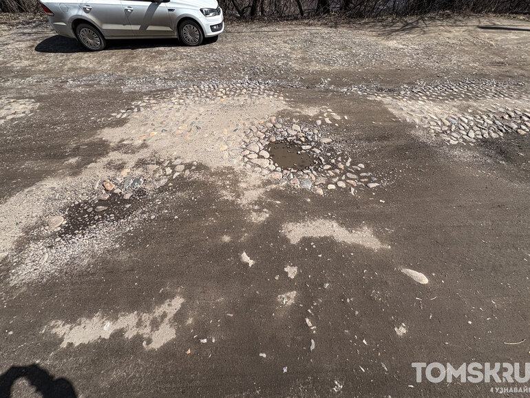Остатки векового величия: почему в Томске не ремонтируют брусчатку на Бакунина?