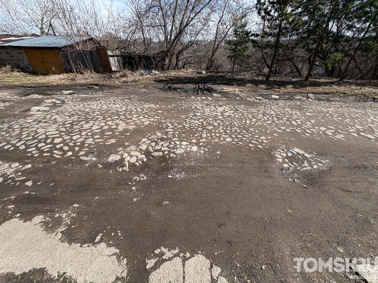 Остатки векового величия: почему в Томске не ремонтируют брусчатку на Бакунина?