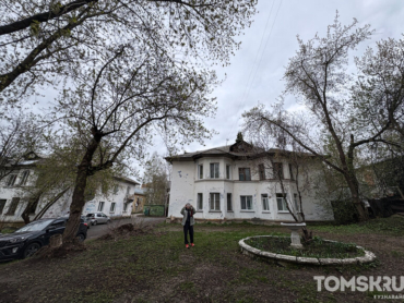 Тихий двор на улице Кузнецова в Томске может оказаться под угрозой запустения