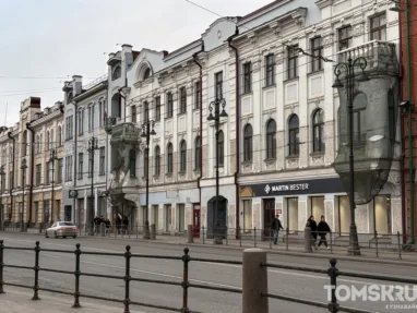 Крышу доходного дома Фуксмана отреставрировали на проспекте Ленина в Томске