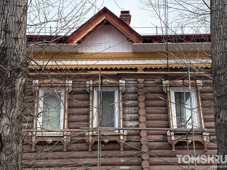 В Томске за 15 млн рублей отреставрировали дом-ОКН на улице Гагарина, 6