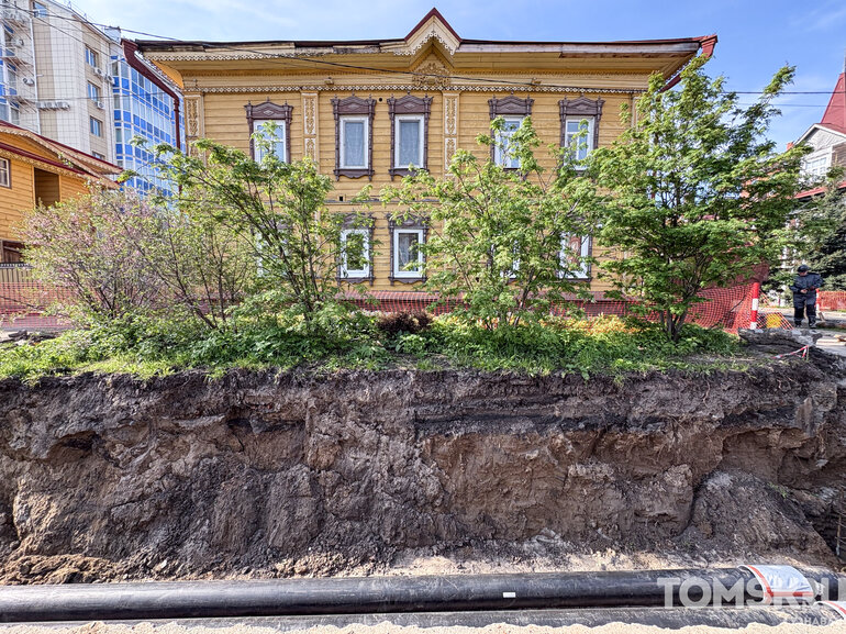 «Приносим извинения»: в Томске начали ремонт сетей на Кузнецова и Сибирской