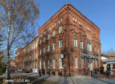 Суд назначил экспертизу надстроенной мансарды «Гостиного двора» в Томске