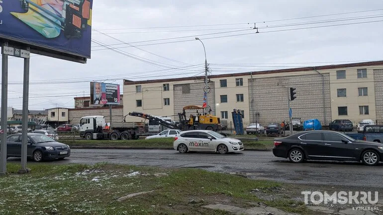 Ямы начали латать на проспекте Мира в Томске. Когда ждать полноценный ремонт?
