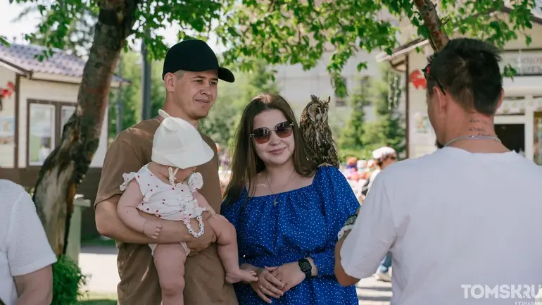 Томичи вовсю гуляют на День города: Сабантуй, Арбат и джаз на Ново-Соборной