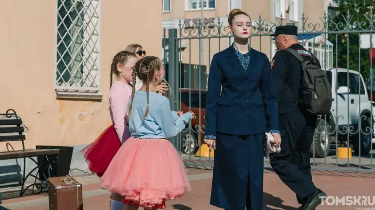 «Театральный поезд» Владивосток — Москва прибыл в Томск