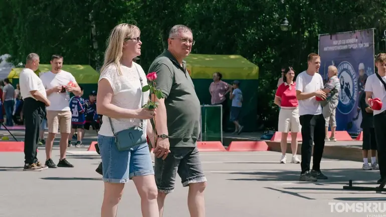 Как Томск гулял в День города: концерты, фестивали и десятки площадок на Ново-Соборной
