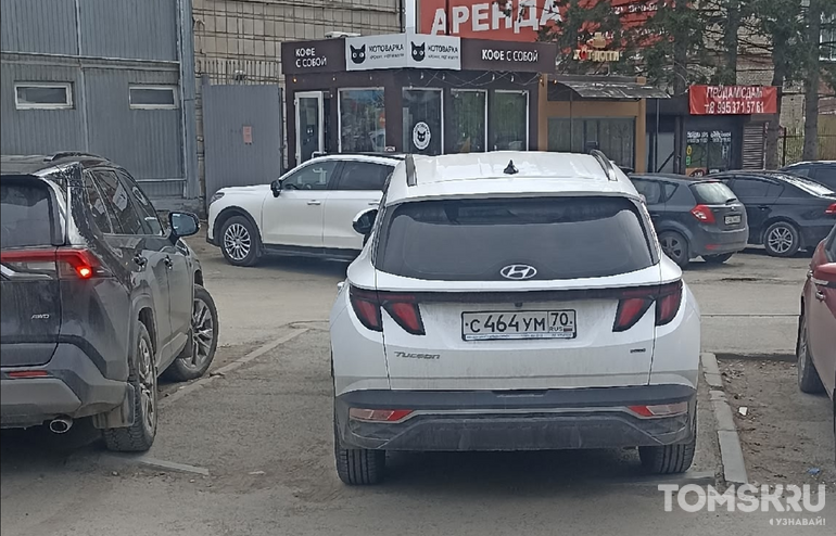 Мастера томской парковки: новые самокаты-нарушители или короли тротуаров