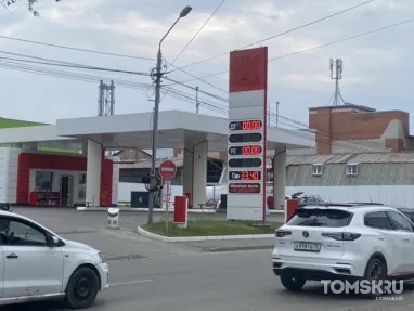 Ажиотаж на АЗС в Томске спал, но бензина нет на многих заправках