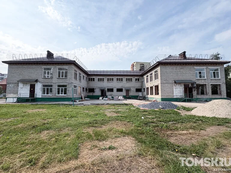 Ремонт двух школ в Томске идет с отставанием из-за сбоев в логистике
