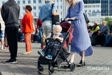 Коляски – лидер бесплатного проката для новорожденных в Томске. Что еще берут родители?