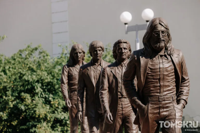 Памятник Beatles спустя несколько лет вернулся в Томск