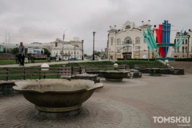 Томичи сломали оборудование фонтанов на площади Ленина. Их не будут восстанавливать