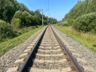 Два человека погибли на железной дороге в Томской области за сутки