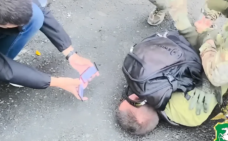 В Томске задержали блогера за видео с оскорблениями по нацпризнаку