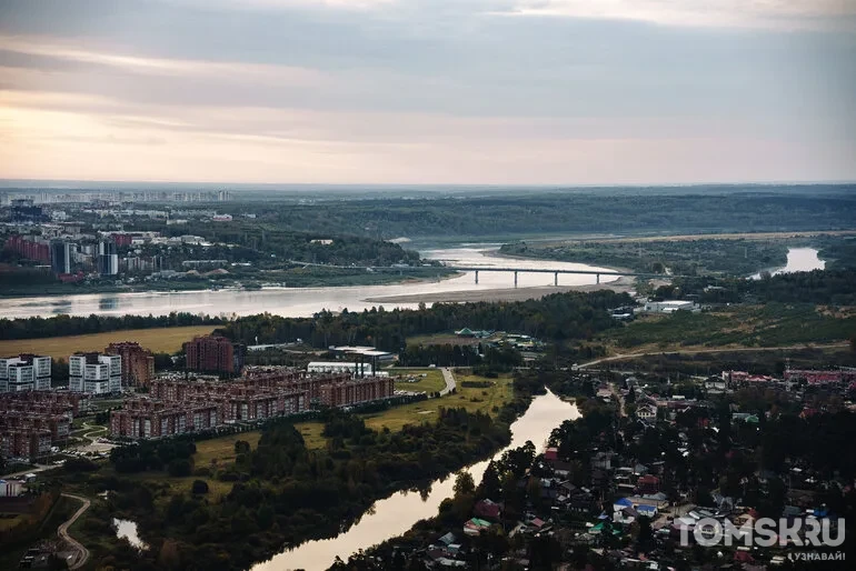 Редакция Tomsk.ru поднялась в небо: фоторепортаж с фестиваля воздушных шаров «ВВЕРХ»