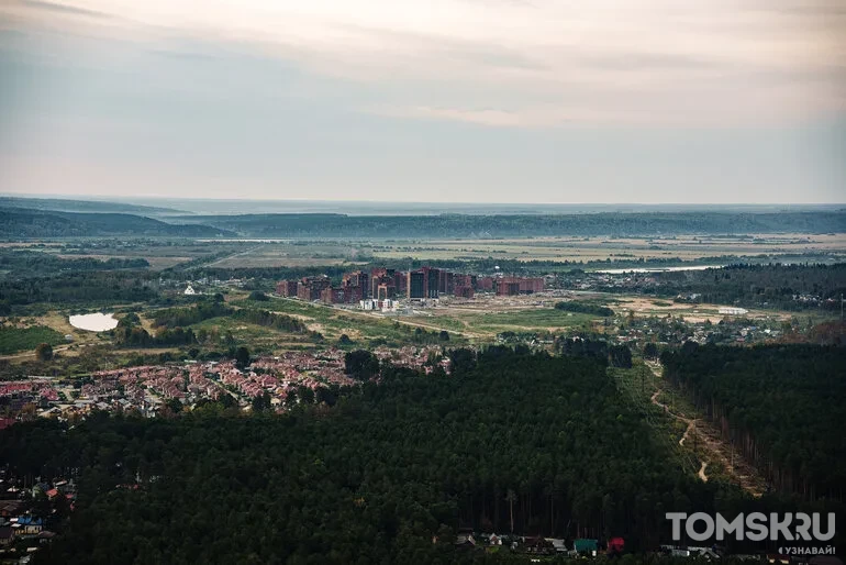 Редакция Tomsk.ru поднялась в небо: фоторепортаж с фестиваля воздушных шаров «ВВЕРХ»