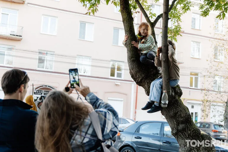 Томичи в объятиях осени: как город встречает новый сезон